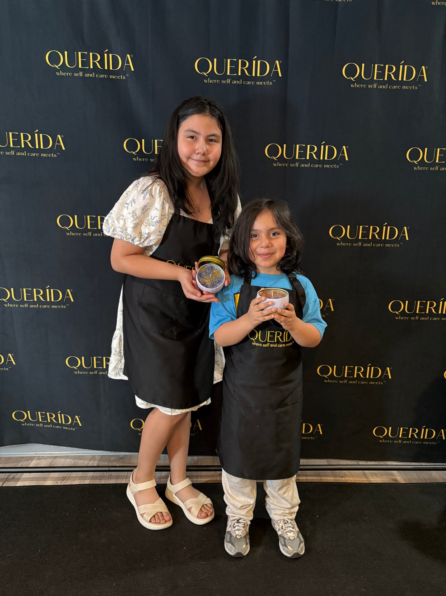 🎄 Candle-Making with Santa’s Helpers at QUERÍDA